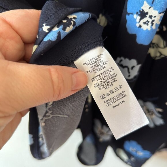 Ann Taylor Blouse Womens Medium Petite Blue Floral NWT Long Sleeve Keyhole Neck - Picture 6 of 8